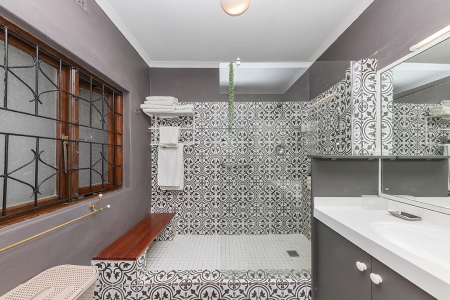 To Let 3 Bedroom Property for Rent in Green Point Western Cape